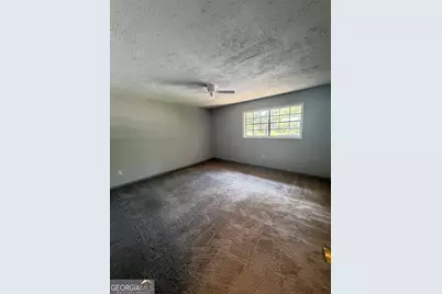 1045 Laurel Court NW #B, Conyers, GA 30012 - Photo 6