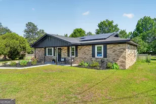 244 Deerwood Dr, Hinesville, GA 31313 - Photo 2