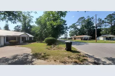 810 Laura Street, Glennville, GA 30427 - Photo 32