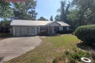 810 Laura St, Glennville, GA 30427 - Photo 34