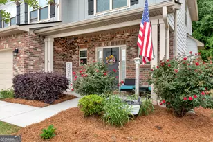 447 Brks Vlg Dr, Pendergrass, GA 30567 - Photo 2