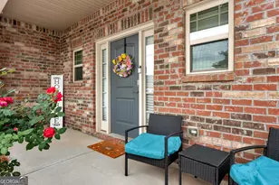 447 Brks Vlg Dr, Pendergrass, GA 30567 - Photo 4