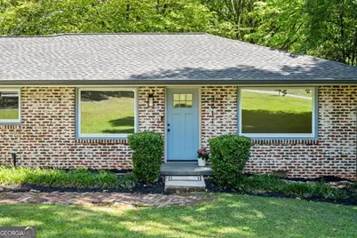 3811 Hillcrest Drive SE, Smyrna, GA 30080 - Photo 2