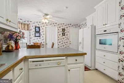 4022 Lyman Way, Gainesville, GA 30507 - Photo 14