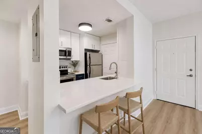 1075 Peachtree Walk NE #A301, Atlanta, GA 30309 - Photo 6
