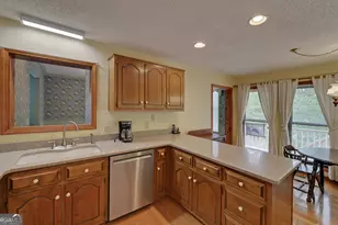371 Shorewood Cir, Toccoa, GA 30577 - Photo 16