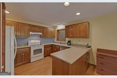371 Shorewood Circle, Toccoa, GA 30577 - Photo 12
