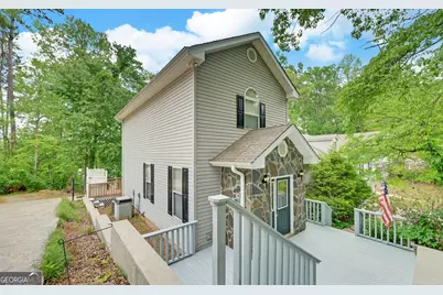 371 Shorewood Circle, Toccoa, GA 30577 - Photo 2