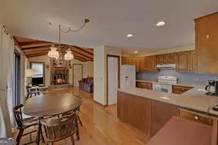 371 Shorewood Cir, Toccoa, GA 30577 - Photo 14