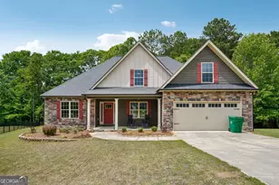 103 Fieldstone Cir, Carrollton, GA 30116 - Photo 2