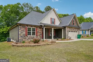 103 Fieldstone Cir, Carrollton, GA 30116 - Photo 1