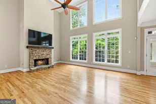 215 Lynwood Ct, Roswell, GA 30075 - Photo 10