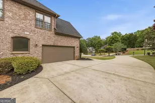 215 Lynwood Ct, Roswell, GA 30075 - Photo 8