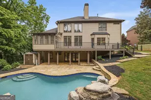 215 Lynwood Ct, Roswell, GA 30075 - Photo 4
