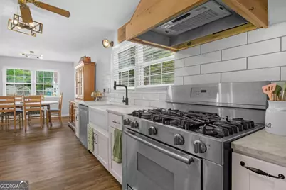 52 Romney Place, Savannah, GA 31406 - Photo 14