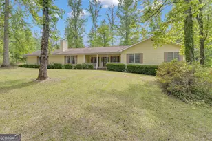 154 Tanglewood Ln, Sharpsburg, GA 30277 - Photo 2