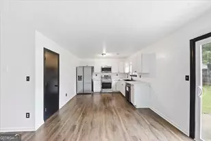 608 Crestmont Ct, Jonesboro, GA 30238 - Photo 12