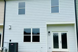 19 Crest Dr, Hartwell, GA 30643 - Photo 2