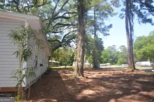 569 Crooked River Dr, Woodbine, GA 31569 - Photo 26