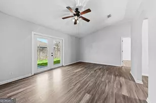401 Maggie Way, Saint Marys, GA 31558 - Photo 2