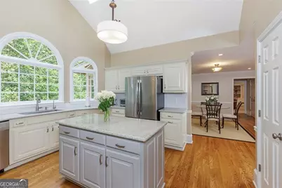 7390 Stoneykirk Close, Atlanta, GA 30350 - Photo 10