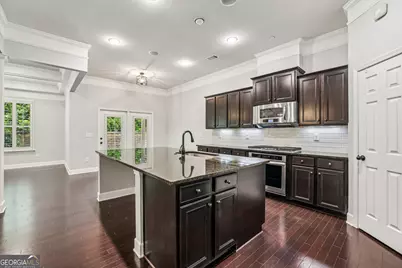 127 Barkley Lane, Sandy Springs, GA 30328 - Photo 12