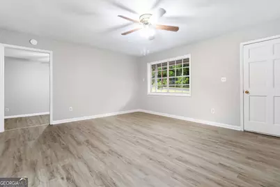 858 Pine Shadow Lane, Winder, GA 30680 - Photo 8