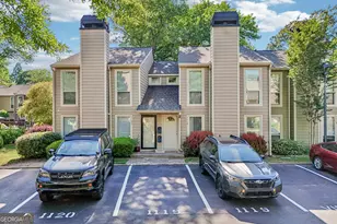 1119 Riverbend Club Dr SE, Atlanta, GA 30339 - Photo 4