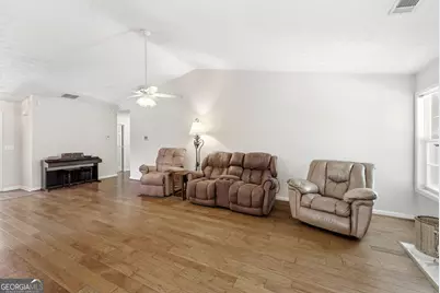21 Field Stone Circle, Jefferson, GA 30549 - Photo 12