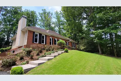 1238 Dunbrooke Lane, Dunwoody, GA 30338 - Photo 2