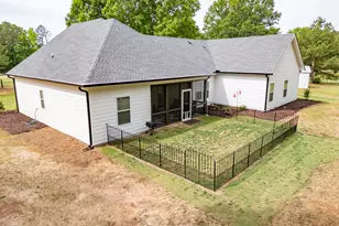 1411 Jack Malcom Rd, Madison, GA 30650 - Photo 12