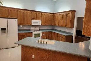 247 Hatcher Rd, Warner Robins, GA 31088 - Photo 12