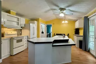1465 Webb Cir, Metter, GA 30439 - Photo 8