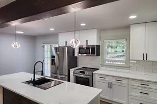 718 Springlake Rd, Lawrenceville, GA 30045 - Photo 6