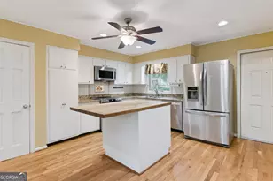 211 Wymberly Rd, Saint Simons, GA 31522 - Photo 10