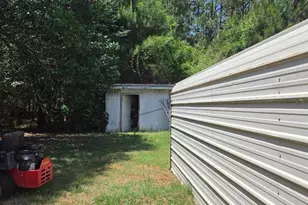 1037 N Church St, Odum, GA 31555 - Photo 10