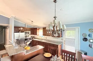 340 Hillandale St, Cornelia, GA 30531 - Photo 6