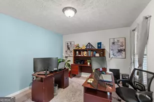 165 Hayes Cir, Rex, GA 30273 - Photo 6