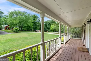 165 Hayes Cir, Rex, GA 30273 - Photo 4