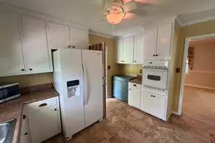 2950 Thornwood Dr, Macon, GA 31204 - Photo 8