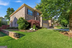 1255 Redbud Dr, Alpharetta, GA 30005 - Photo 4