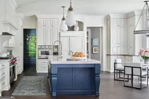 210 Peachtree Cir NE, Atlanta, GA 30309 - Photo 22