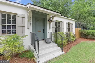 1302 E 53rd St, Savannah, GA 31404 - Photo 2