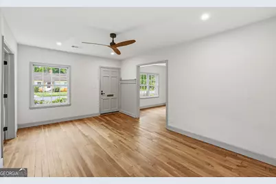 1302 E 53rd Street, Savannah, GA 31404 - Photo 6