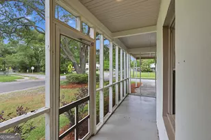 1302 E 53rd St, Savannah, GA 31404 - Photo 14