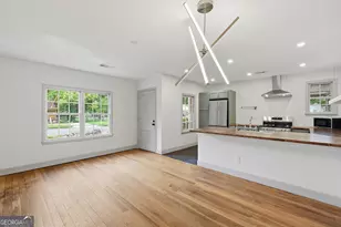 1302 E 53rd St, Savannah, GA 31404 - Photo 12