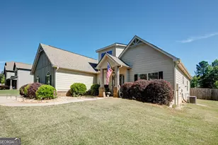 285 Savannah Dr, Senoia, GA 30276 - Photo 2