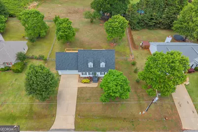 89 Chanticleer Road, Commerce, GA 30529 - Photo 4