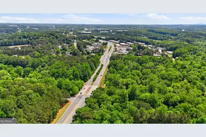 3851 Portland Trail Drive, Suwanee, GA 30024 - Photo 10