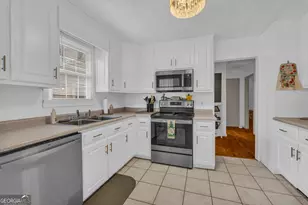 32 Hart Terrace, Hartwell, GA 30643 - Photo 6